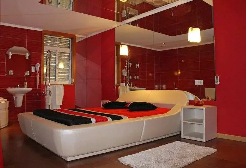 مسافرخانه Monte Carlo Love Porto