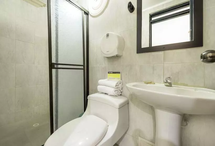 Ayenda 1120 Hotel Comercial