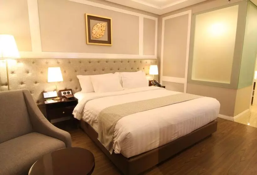ホテル Wyndham Panbil Batam