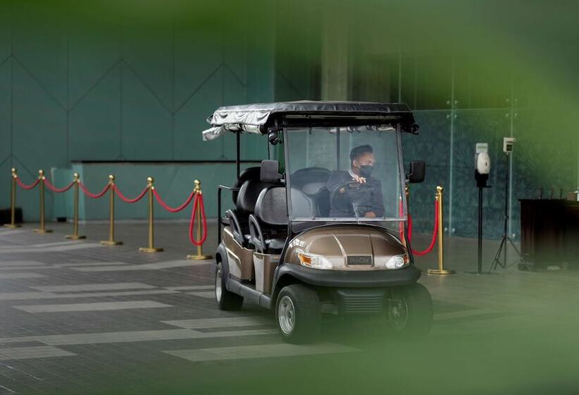 בית מלון כפרי Wyndham Panbil Batam