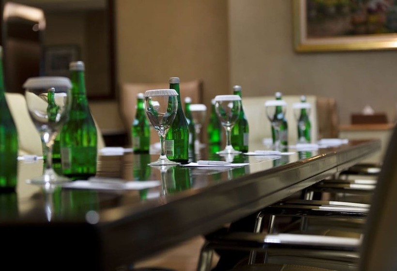 בית מלון כפרי Wyndham Panbil Batam