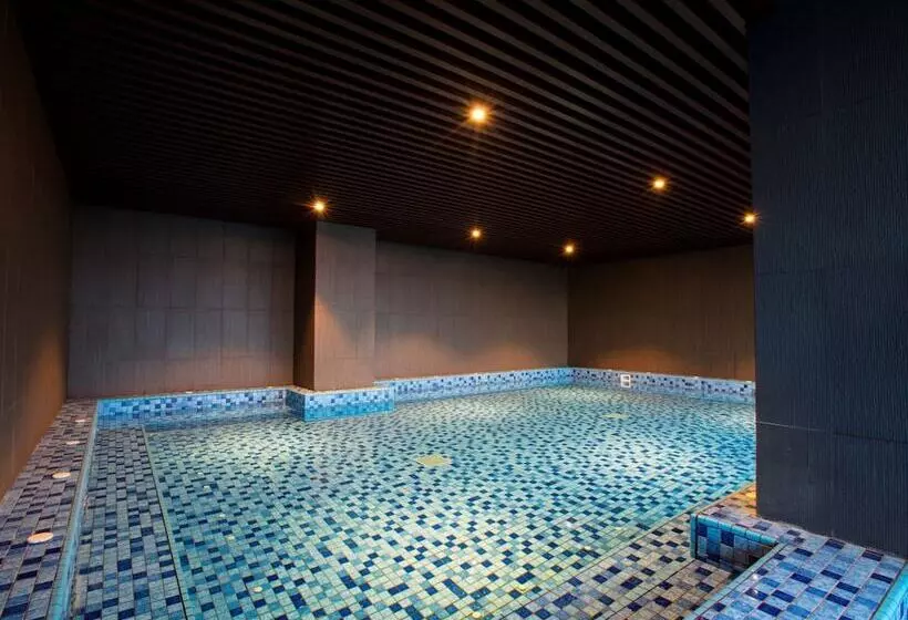 ホテル Wyndham Panbil Batam