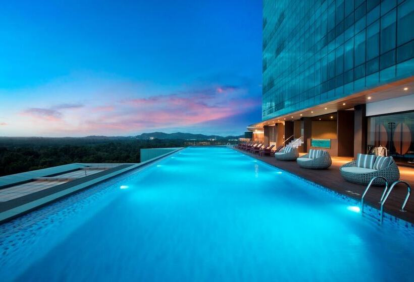 בית מלון כפרי Wyndham Panbil Batam