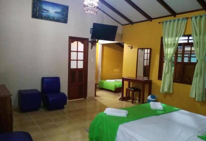 호텔 Cabañas Yakuruna