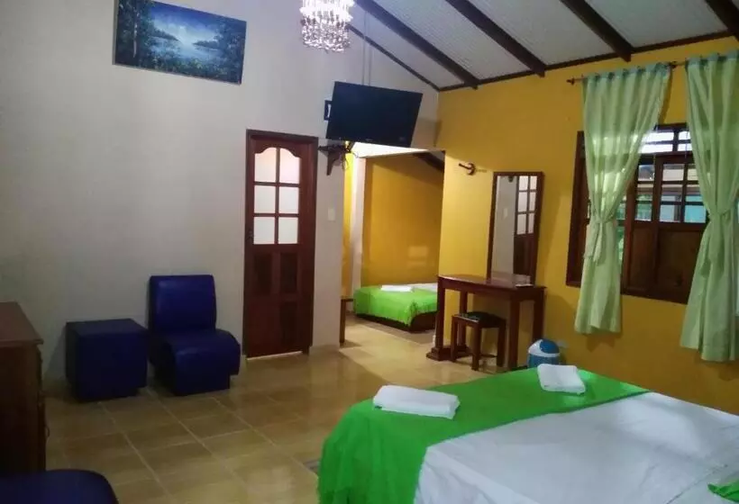 هتل Cabañas Yakuruna