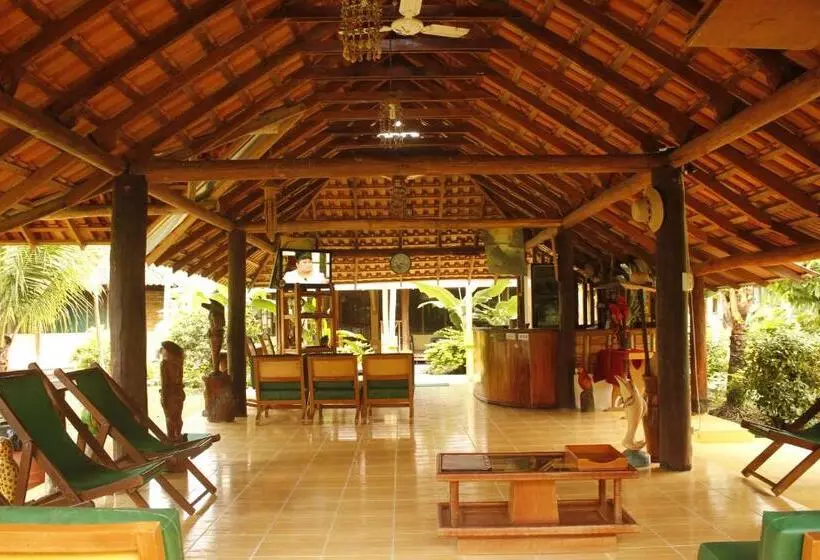 هتل Cabañas Yakuruna