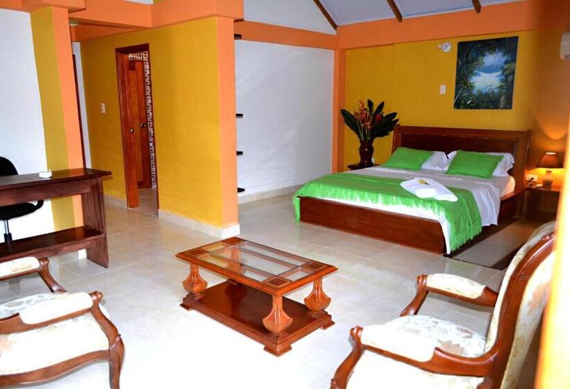 호텔 Cabañas Yakuruna