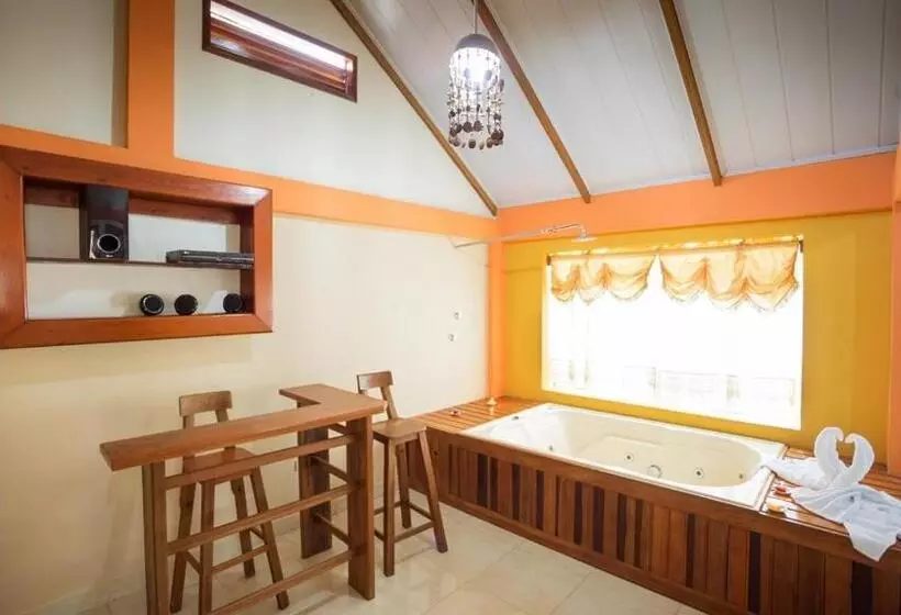 هتل Cabañas Yakuruna