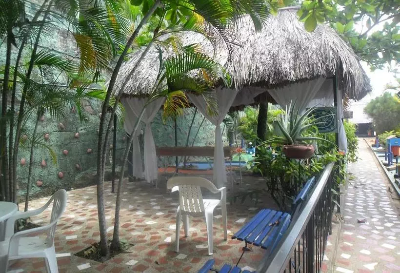 هتل Campestre Sanvalay Inn