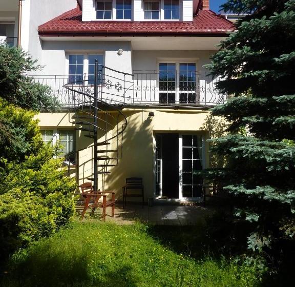 فندق Dandelion B&b