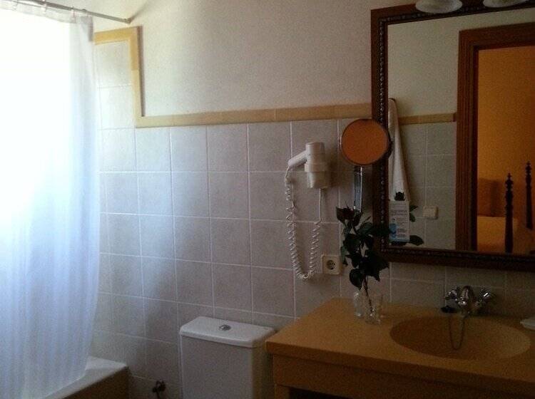 هتل Finca Son Sala