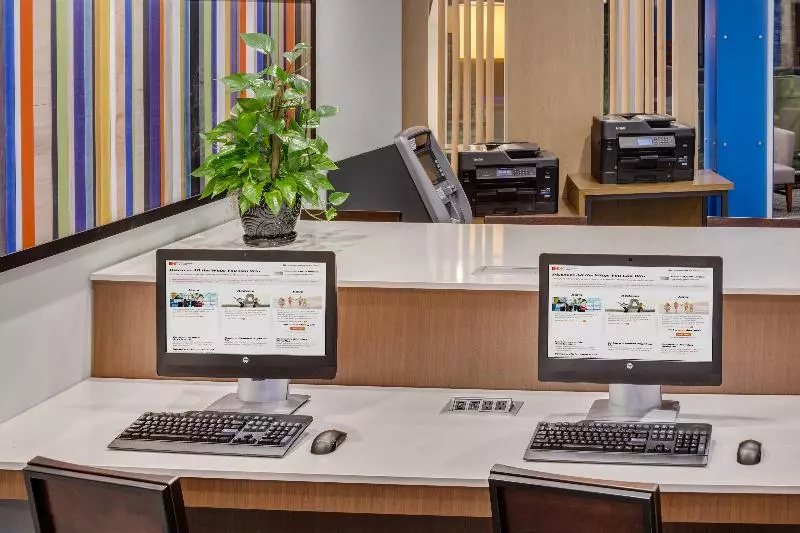 ホテル Holiday Inn Express & Suites   Rice Lake, An Ihg