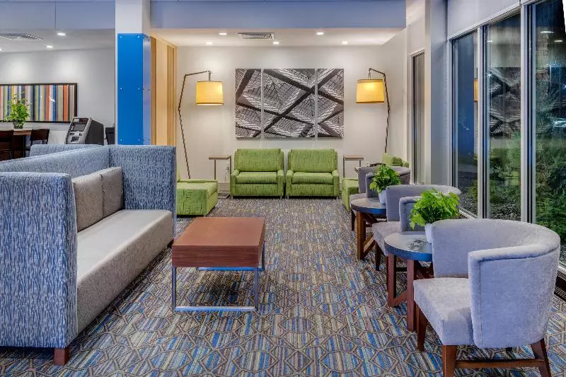 ホテル Holiday Inn Express & Suites   Rice Lake, An Ihg