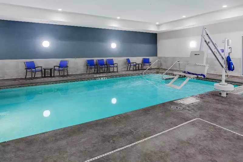 ホテル Holiday Inn Express & Suites   Rice Lake, An Ihg