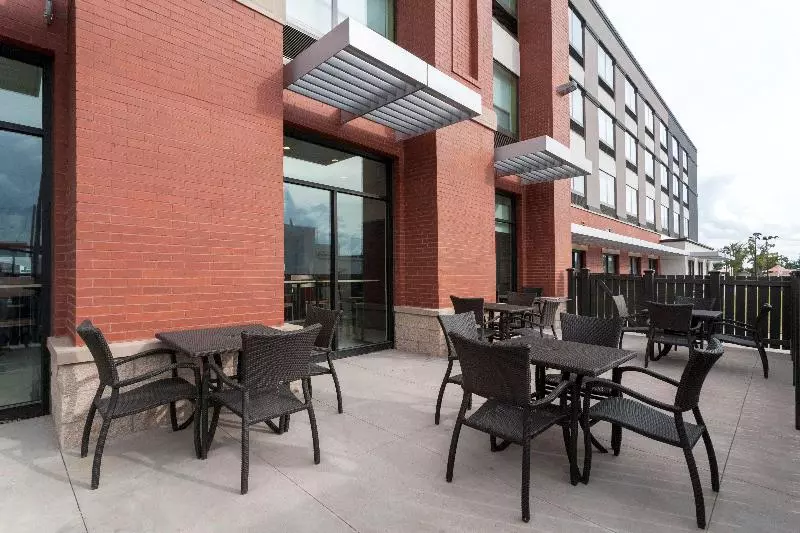 هتل Holiday Inn Express & Suites   Dodge City, An Ihg