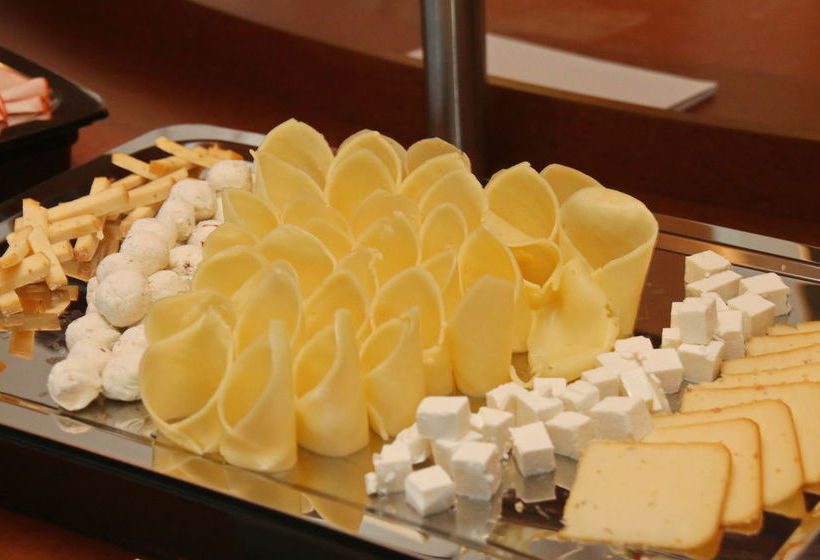 Hotel Onriver S Ms Cezanne