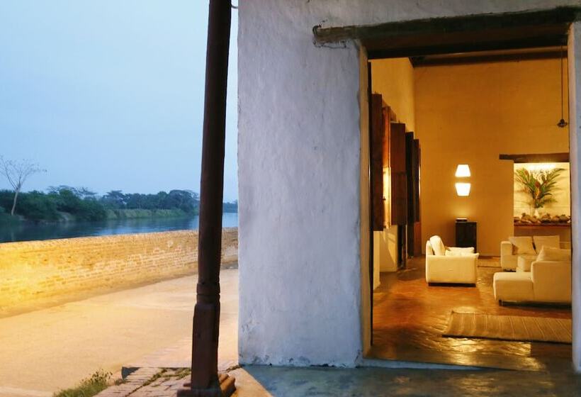 هتل Portal De La Marquesa