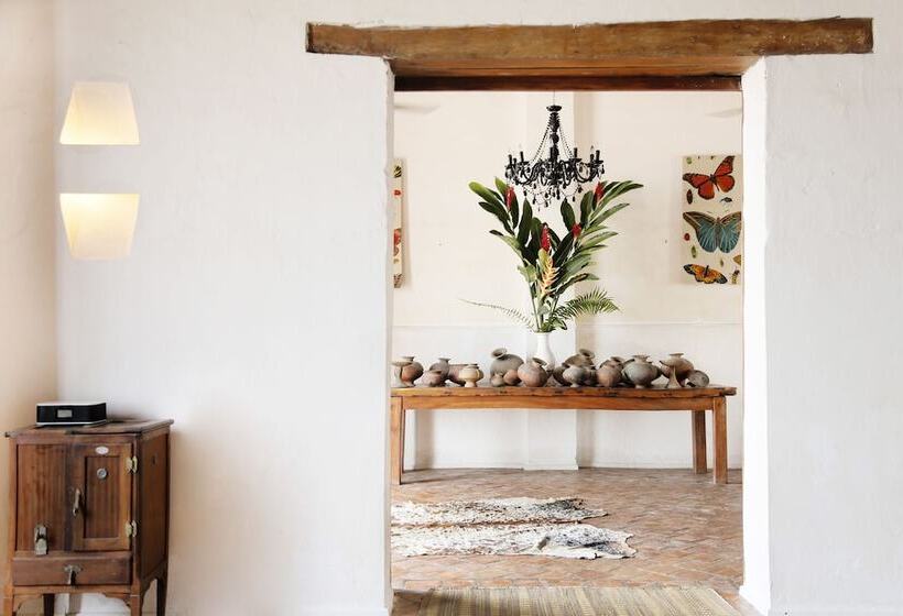 هتل Portal De La Marquesa