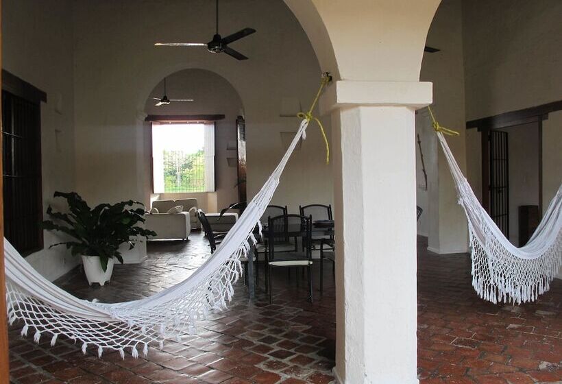 هتل Portal De La Marquesa