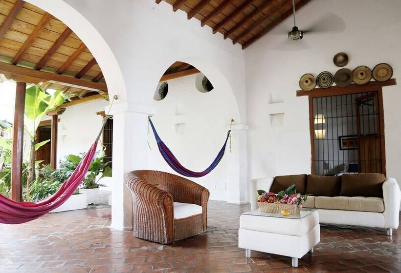 هتل Portal De La Marquesa