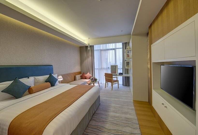 هتل Royal Continental