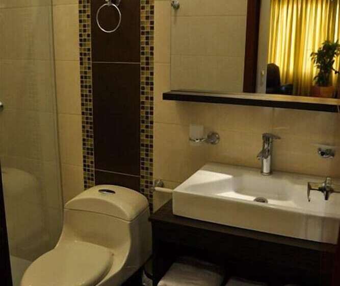 Отель Serenity Suites Casa Boutique