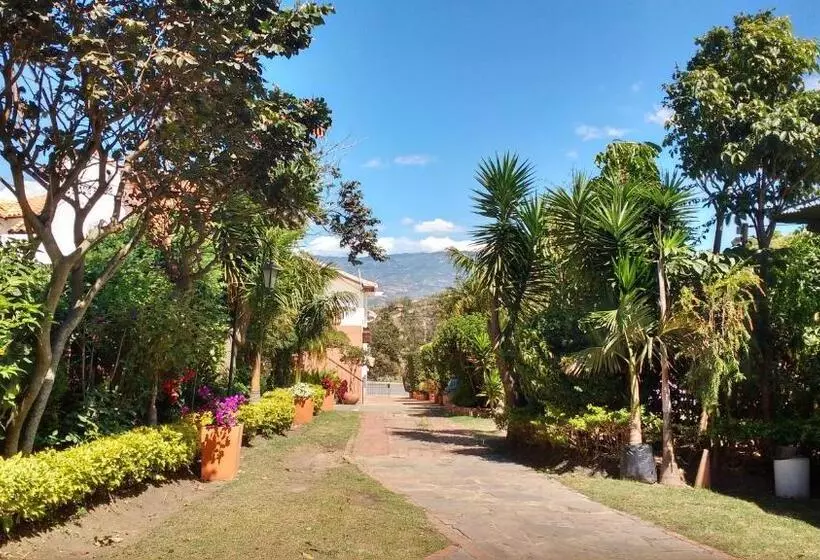 هتل Spa Villa Lina