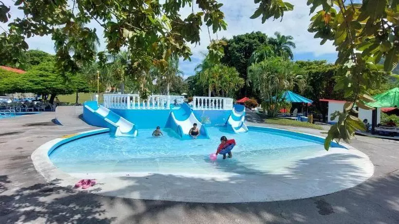 ホテル Y Parque Acuatico Agua Sol Alegria