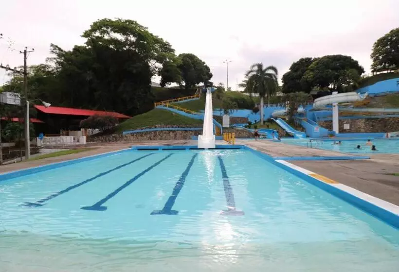 ホテル Y Parque Acuatico Agua Sol Alegria