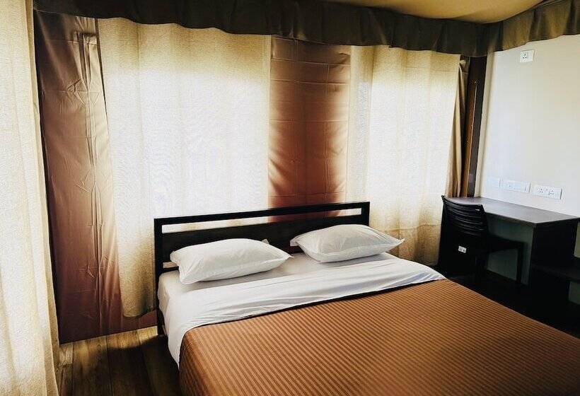 Hotel Heaven's Ledge