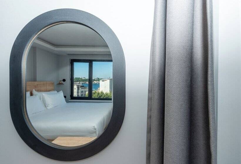 Отель Art Suites Karakoy