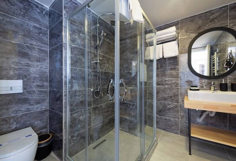 Отель Art Suites Karakoy