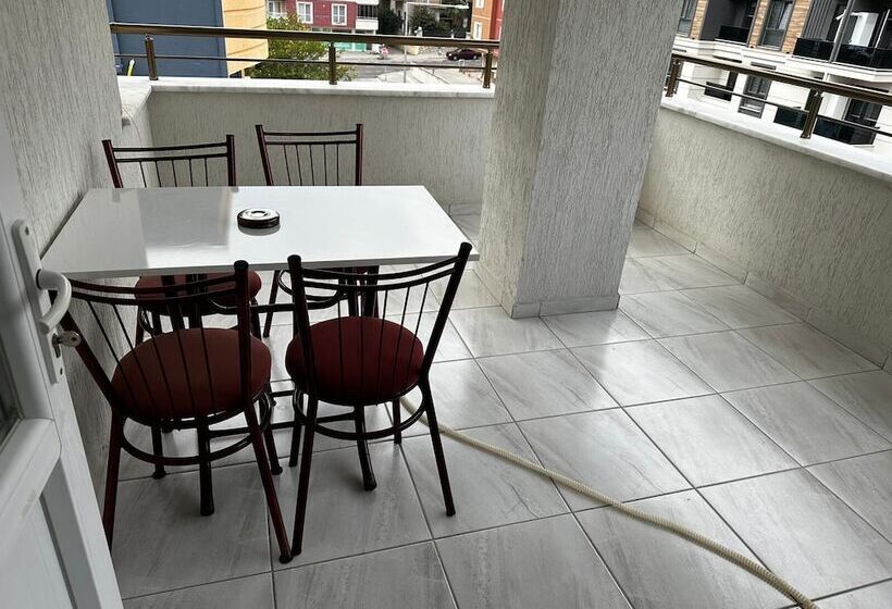 Paradi̇se Apart Otel