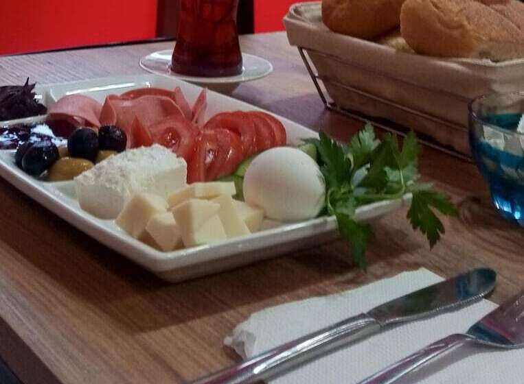 Paradi̇se Apart Otel