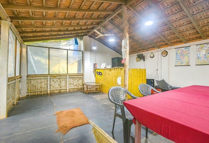 فندق Fabescape Green Ivy Hospitality