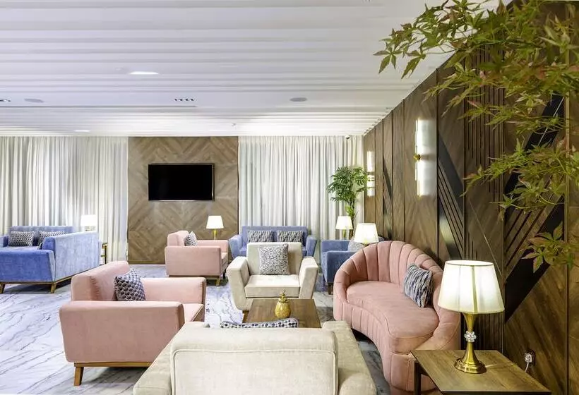 Hotelli Seven Gardens