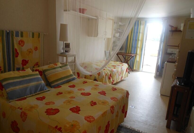 تختخواب و صبحانه Au Soleil D'albi