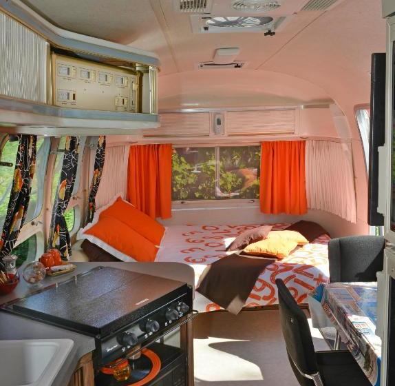 ベッドアンドブレックファースト Caravane Airstream Américaine 1976