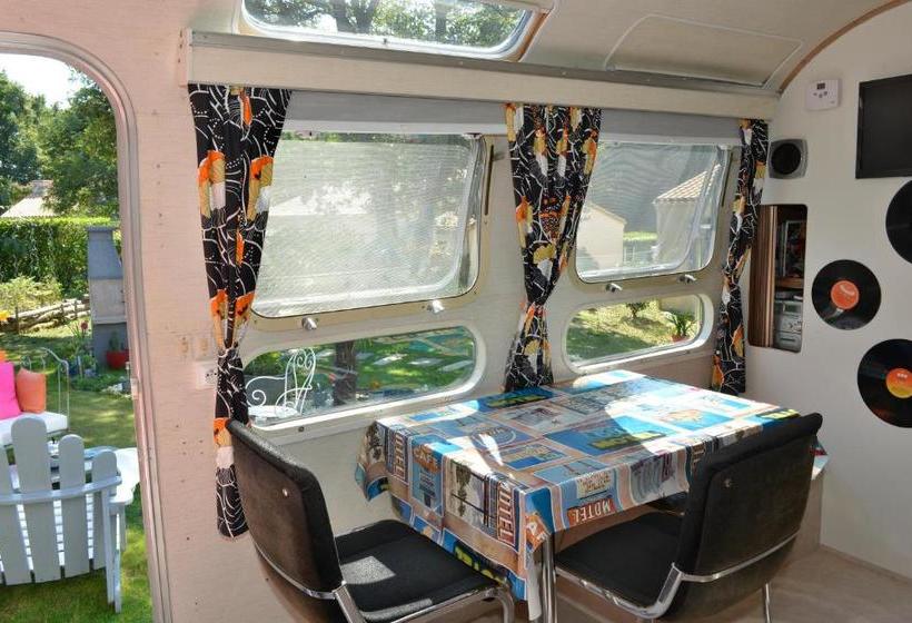ベッドアンドブレックファースト Caravane Airstream Américaine 1976