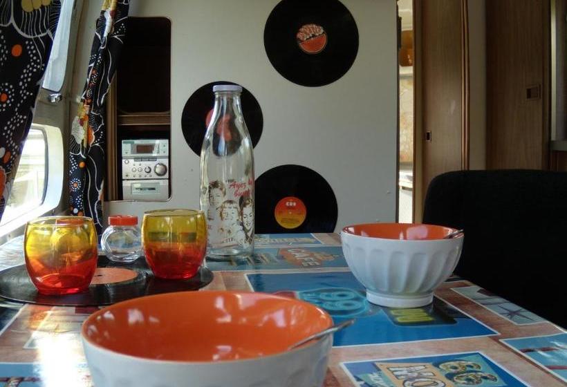 ベッドアンドブレックファースト Caravane Airstream Américaine 1976