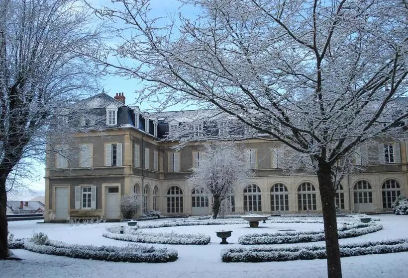 تختخواب و صبحانه Espace Bernadette Soubirous Nevers