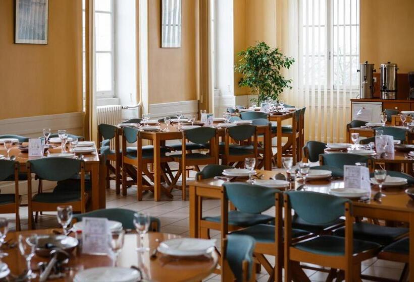 ベッドアンドブレックファースト Espace Bernadette Soubirous Nevers