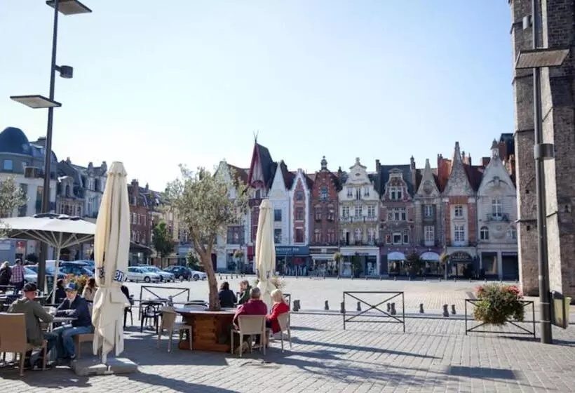 تختخواب و صبحانه Les Bethunoises Centre Grandplace  Spa Et Sauna