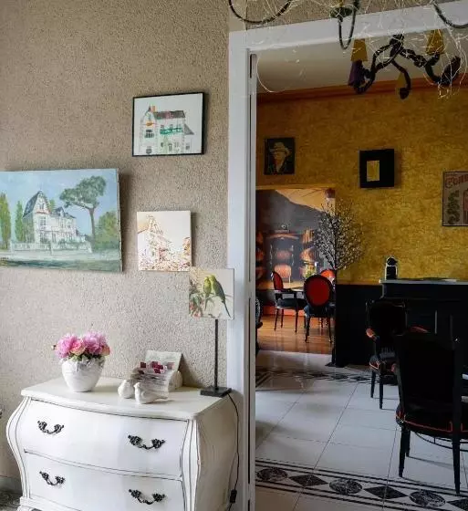 Aamiaismajoitus (B&B) Villa Chanelle