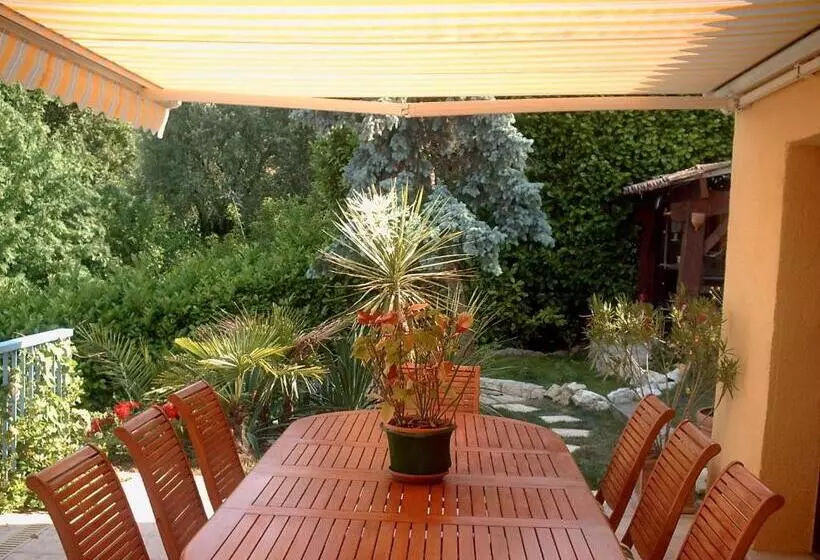 ベッドアンドブレックファースト Maison D'hôtes Escale D'azur