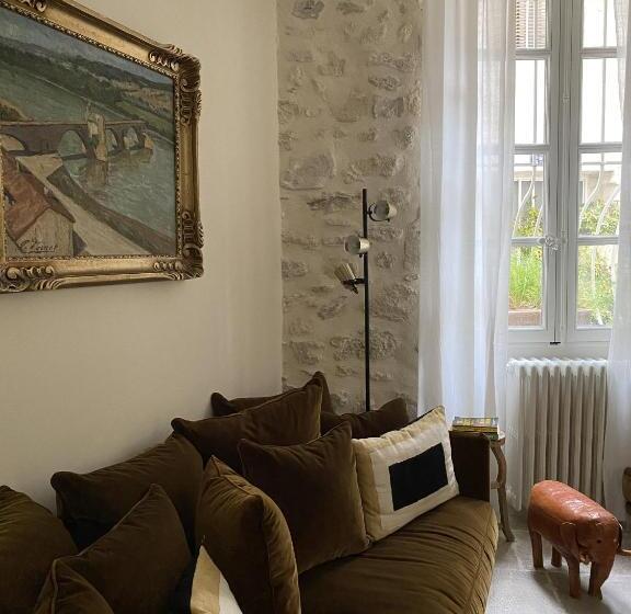 تختخواب و صبحانه N15   Les Confidences   Chambres D Hôtes