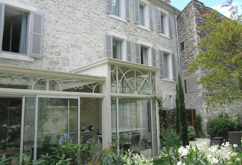 تختخواب و صبحانه N15   Les Confidences   Chambres D Hôtes