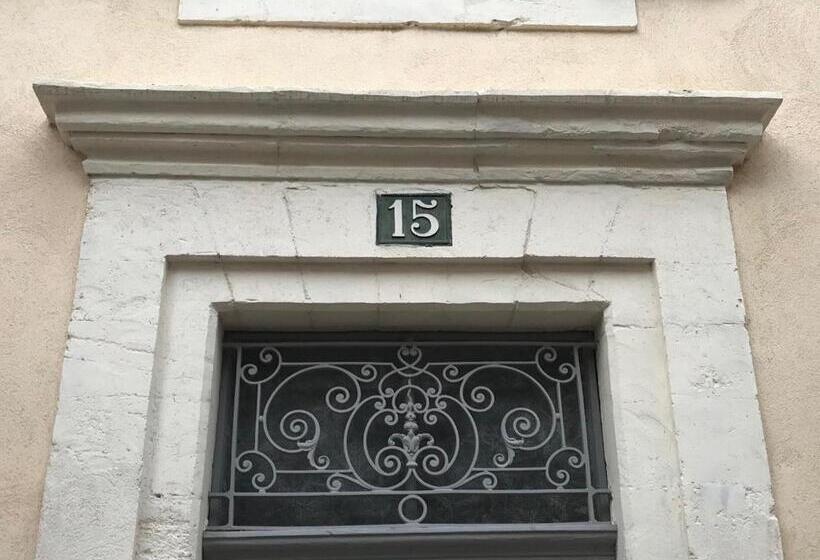 تختخواب و صبحانه N15   Les Confidences   Chambres D Hôtes