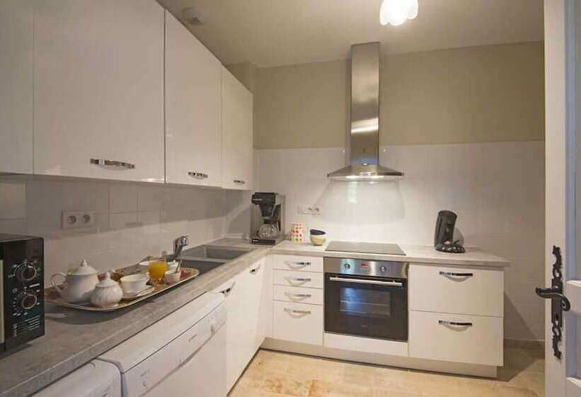 مبيت وإفطار Une Maison à Saint Paul De Vence