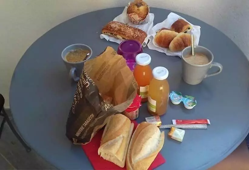 Aamiaismajoitus (B&B) Une Parenthese Pour Deux